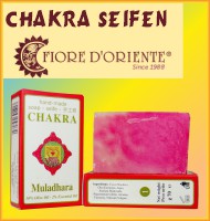 Fiore d`Oriente Chakra Seifen sind zart schäumende Verwöhnseifen für eine gut duftende Körperpflege. Hübsch verpackt - ein feines Geschenk. Hier kaufen.
